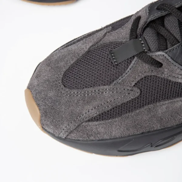 YEEZY - BOOST 700 V1 UTILITY BLACK (2023) - NOVO - Image 5