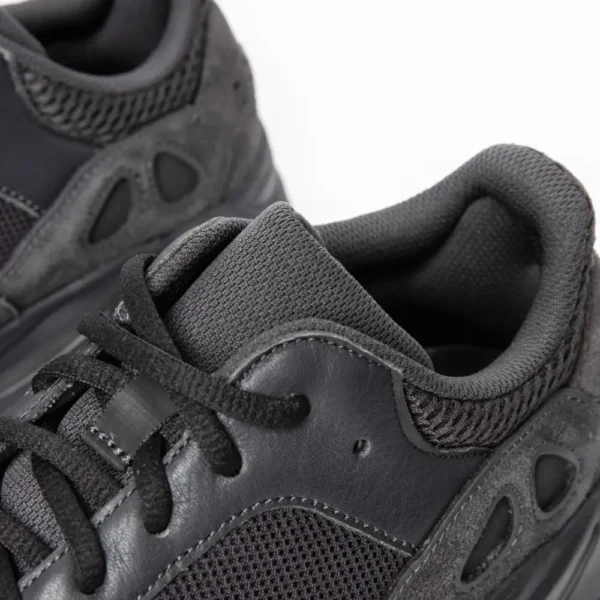 YEEZY - BOOST 700 V1 UTILITY BLACK (2023) - NOVO - Image 4