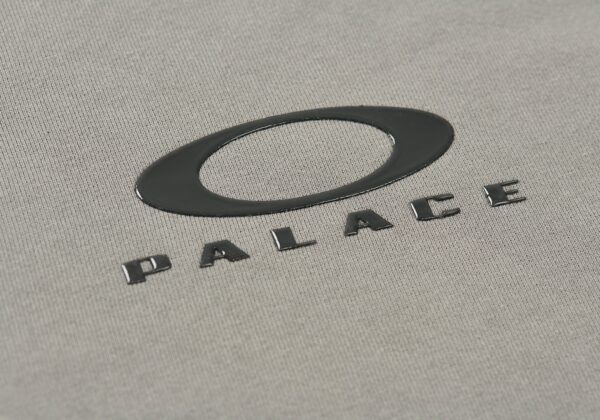 PALACE x OAKLEY - HOODIE GREY - NOVO - Image 4